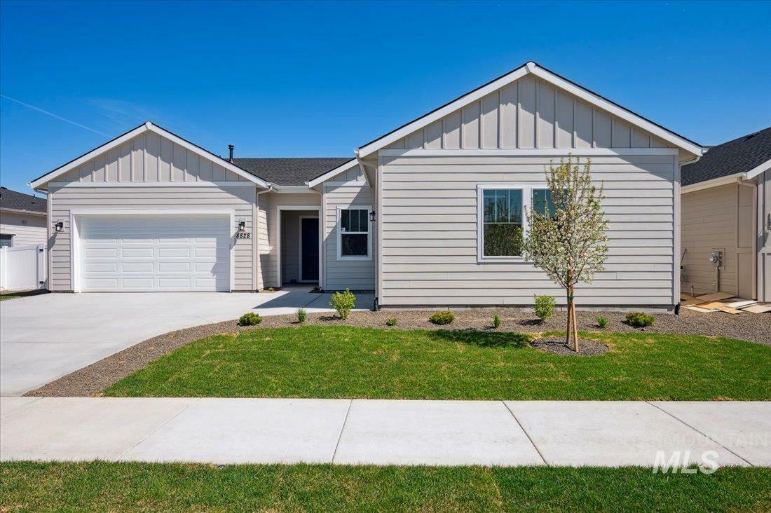 Property Photo: 8828 S Waterclover Way ID 83642