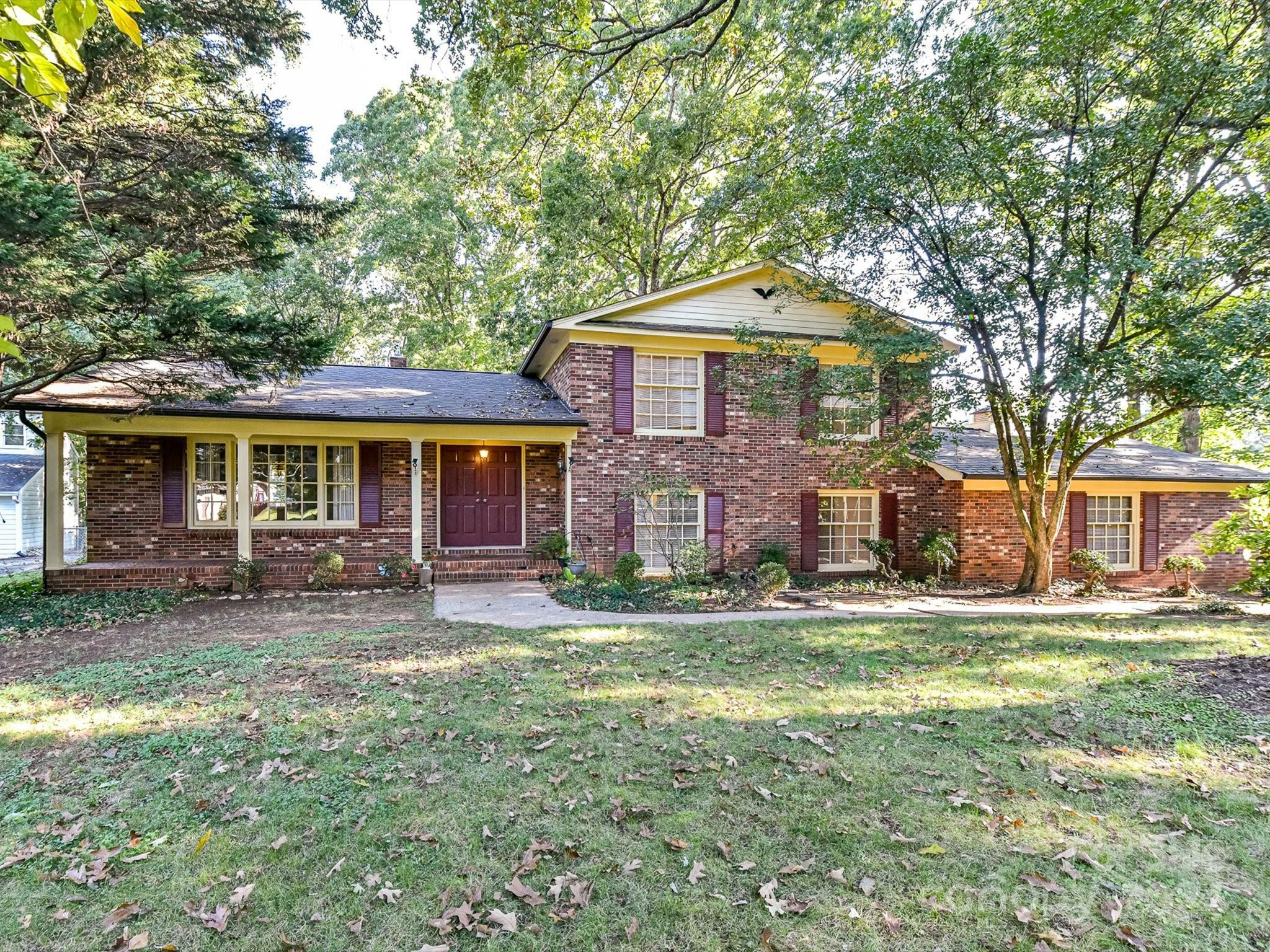 6605 Havenlock Place  Charlotte NC 28215 photo