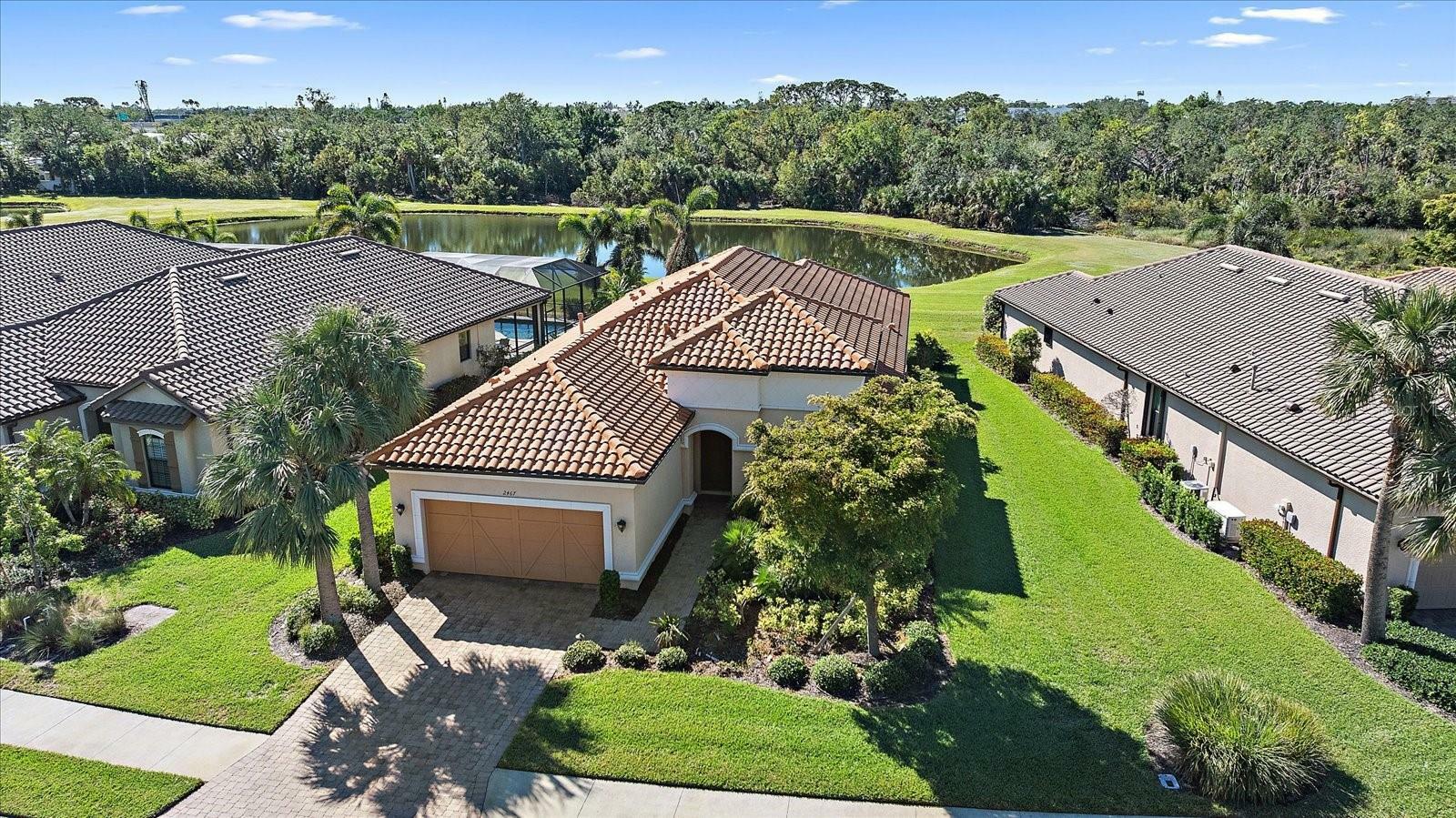 Property Photo:  2467 Vaccaro Drive  FL 34231 