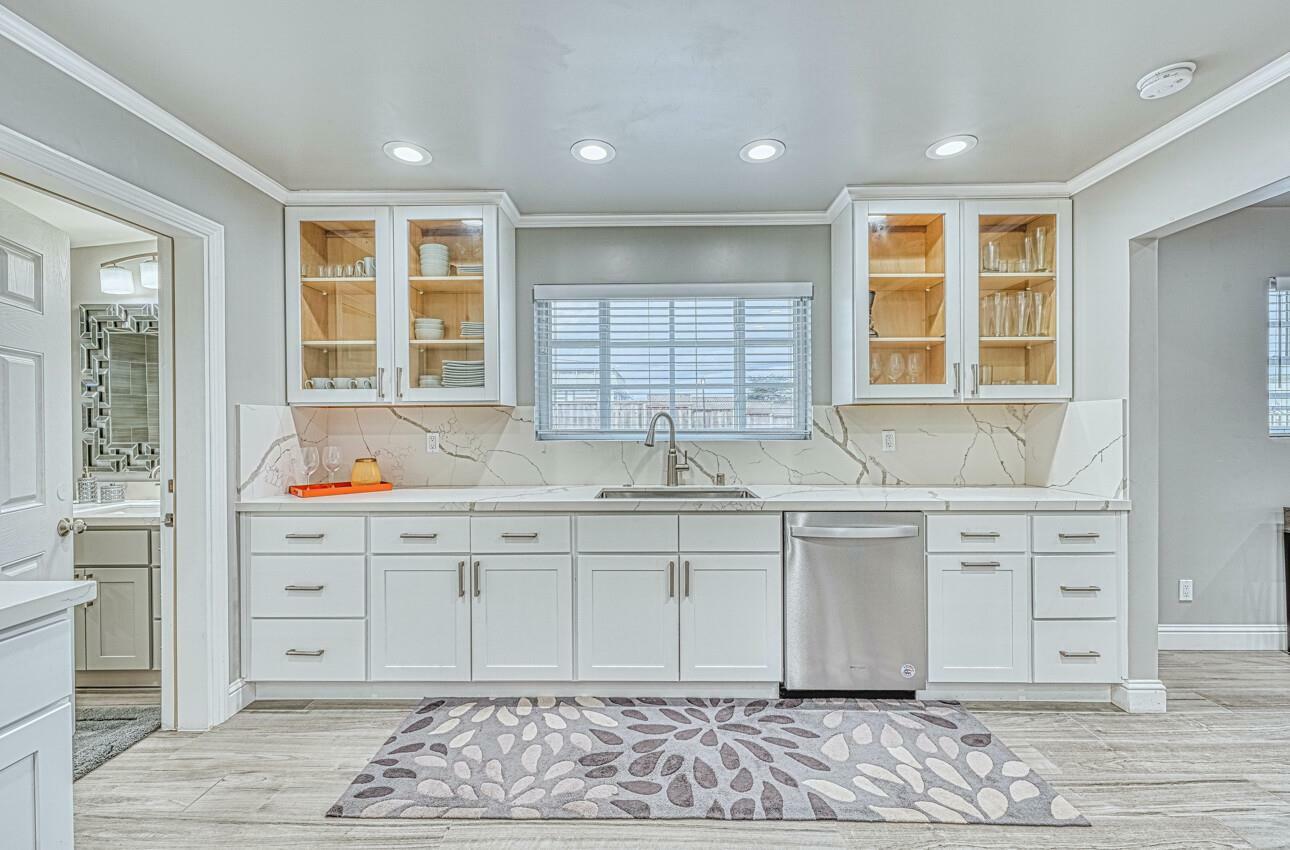 Property Photo: 7550 Sandholdt Road CA 95039