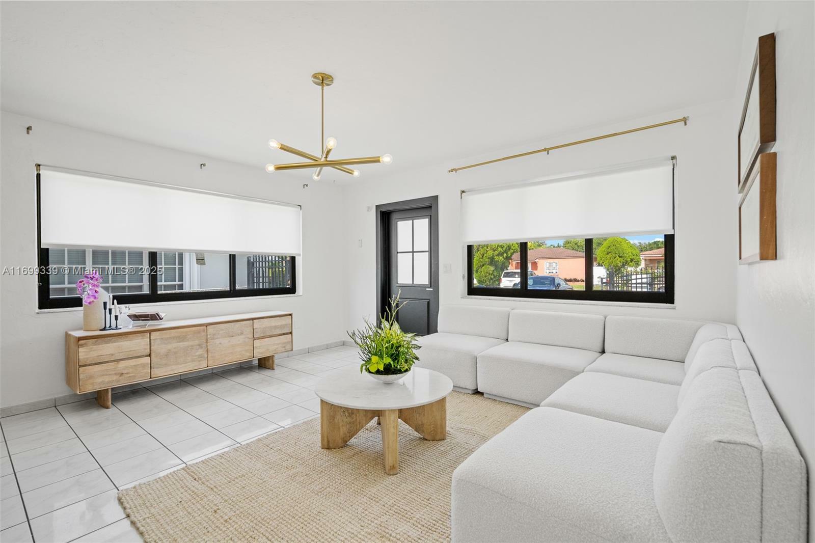 Property Photo: 6418 SW 39th Ter FL 33155