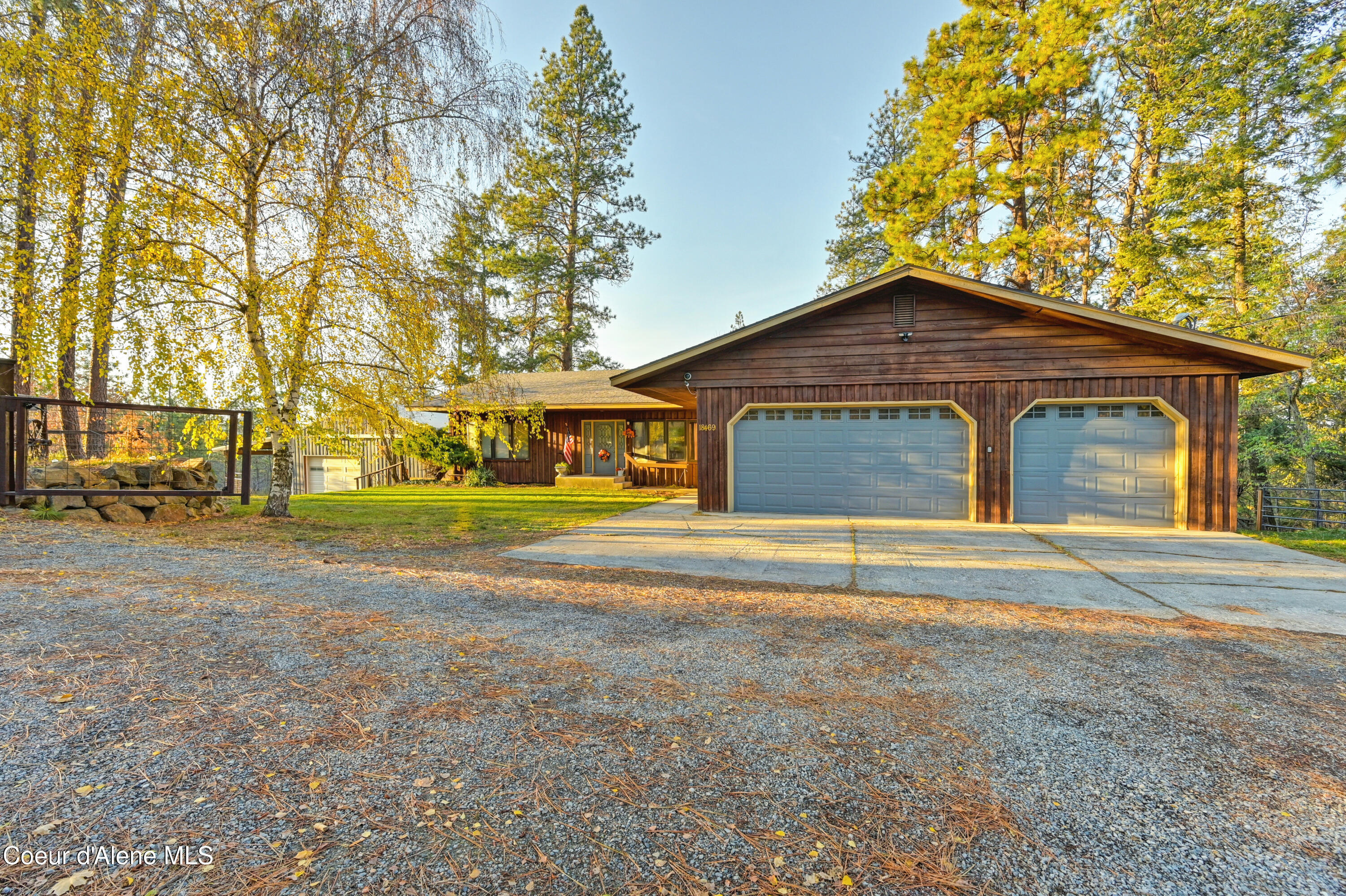 Property Photo: 18469 W Riverview Dr ID 83854