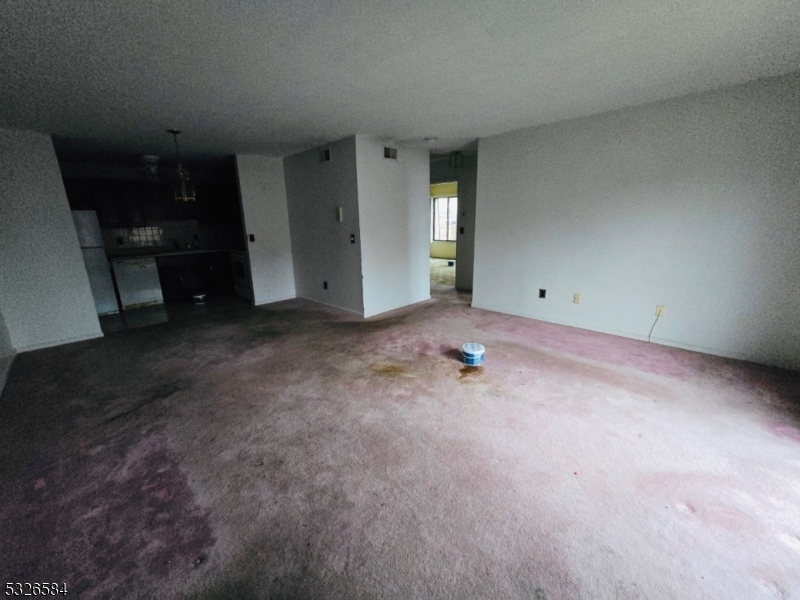 Property Photo:  2 Montgomery St Unit 8A  NJ 07003 