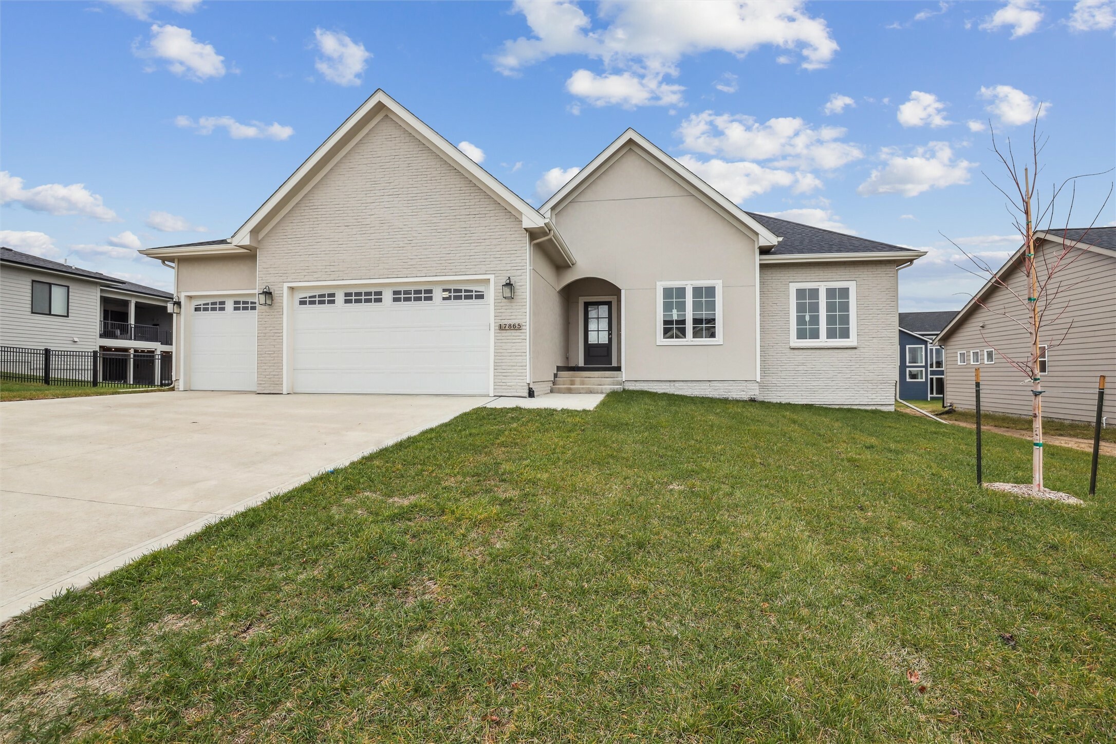 Property Photo:  17865 Valleyview Drive  IA 50325 