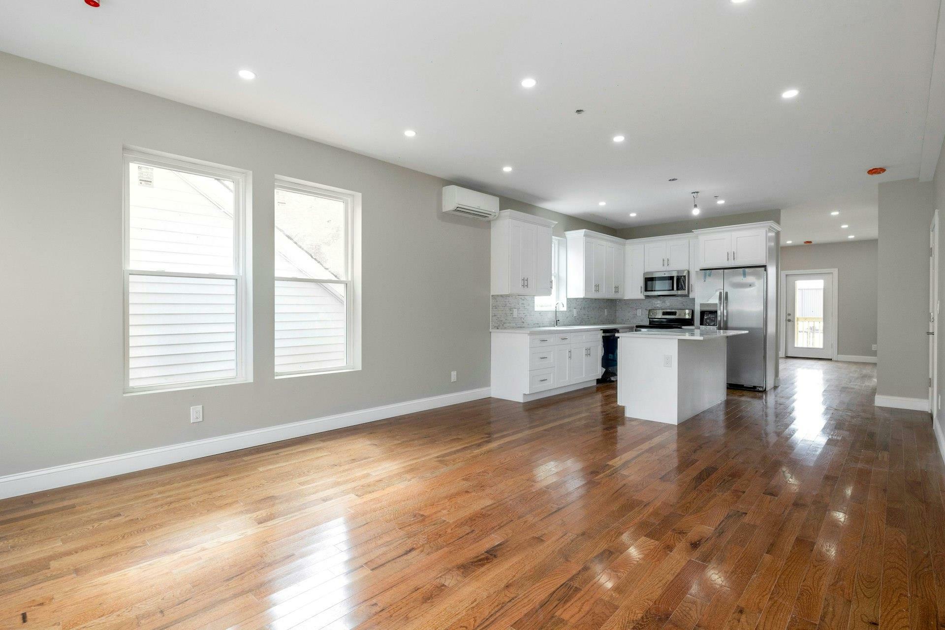 Property Photo:  14 Clinton Street 2  NY 10591 