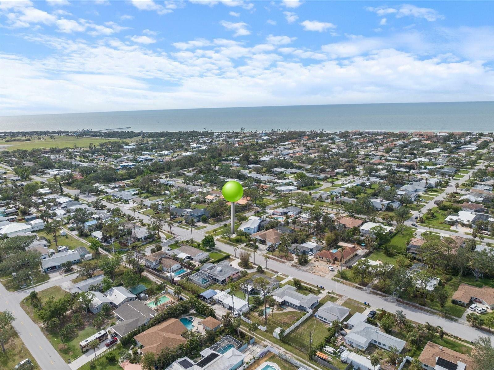 Property Photo:  842 Nokomis Avenue S  FL 34285 