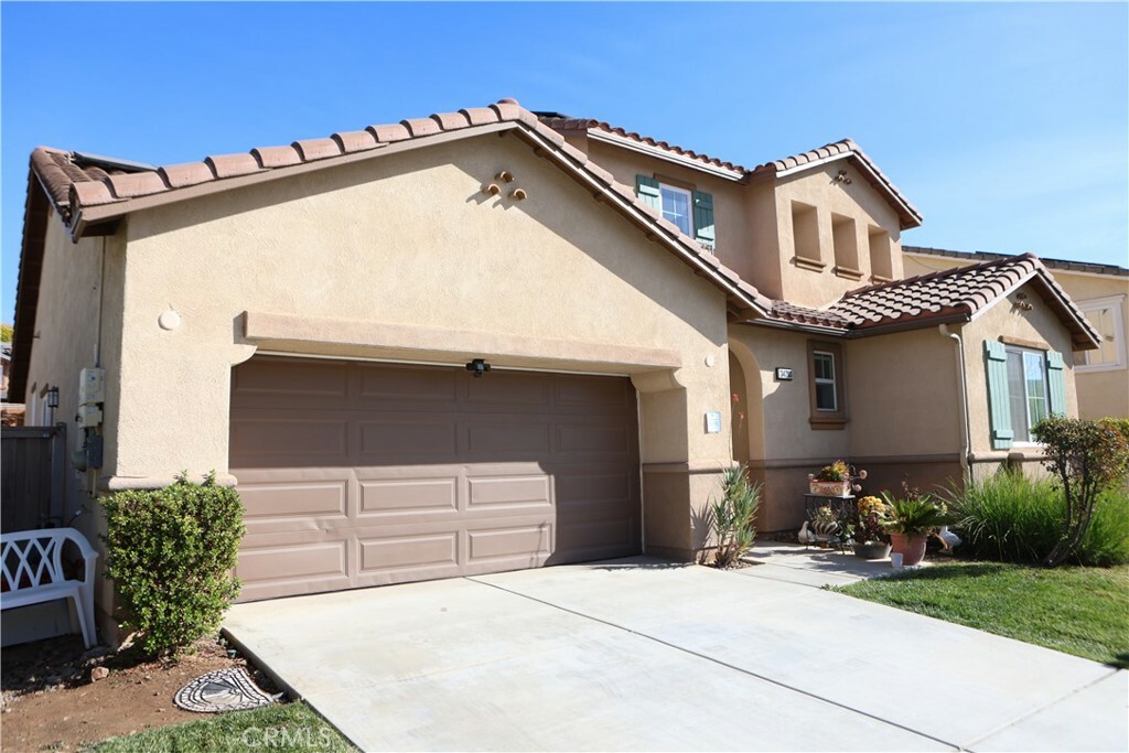 Property Photo:  34280 Lupine Court  CA 92532 