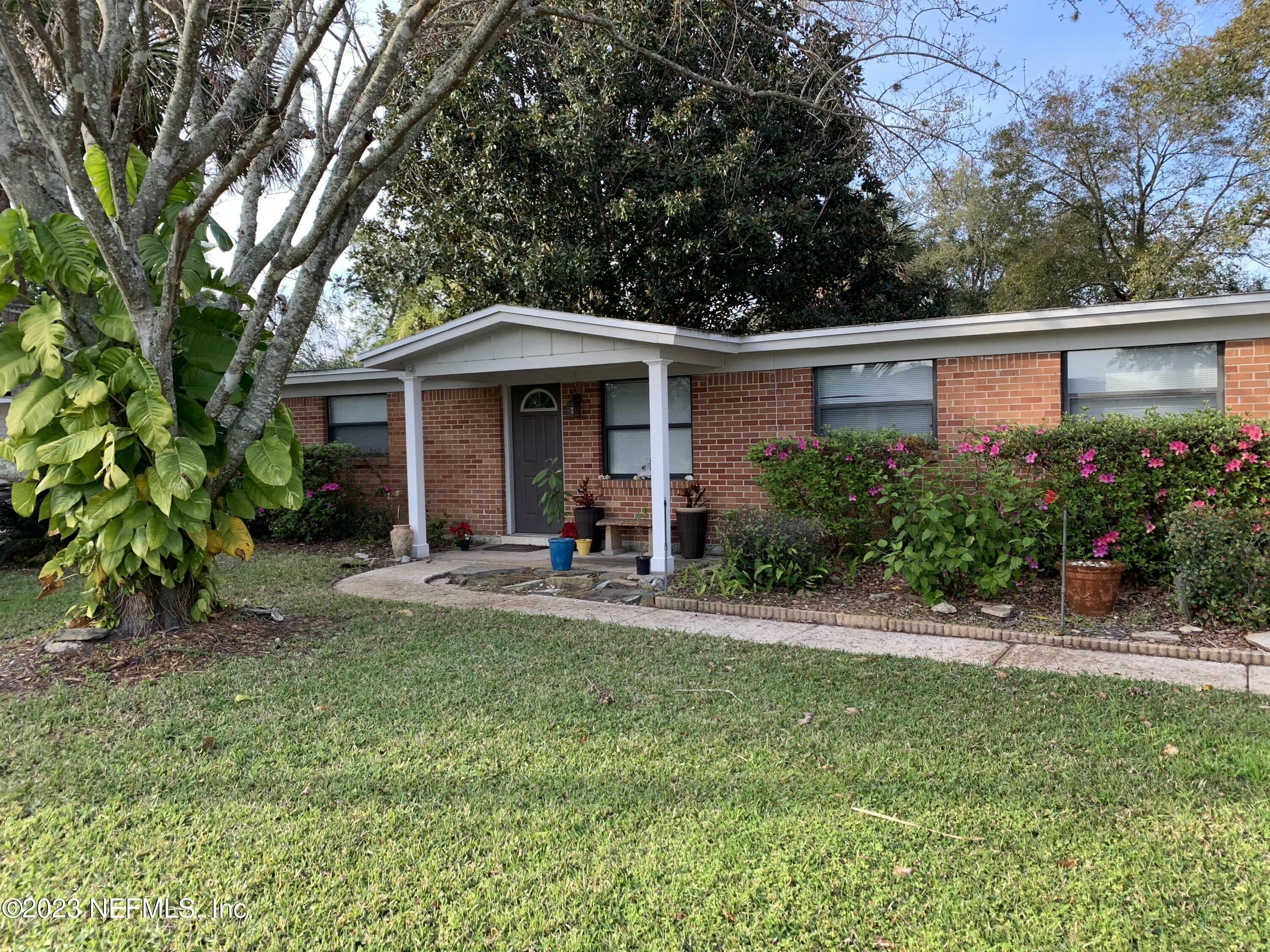 Property Photo:  14411 Stacey Road  FL 32250 