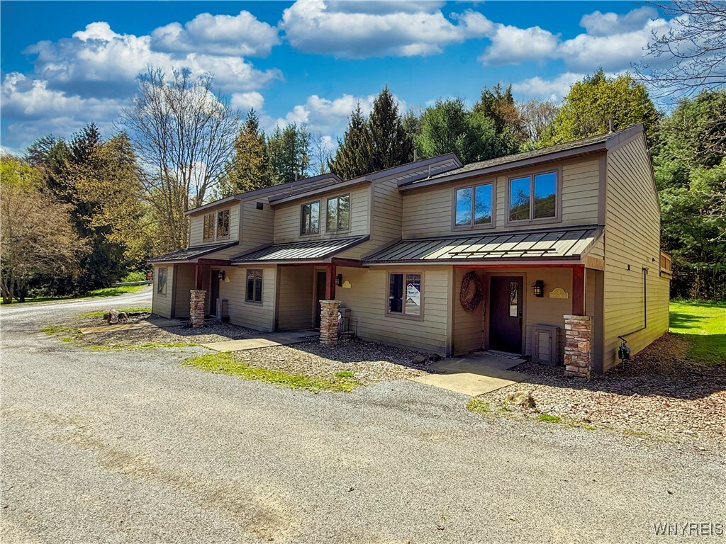 Property Photo: 3 Creekside Village NY 14731