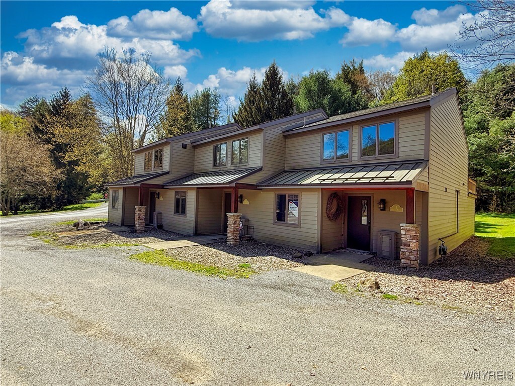 Property Photo: 3 Creekside Village NY 14731