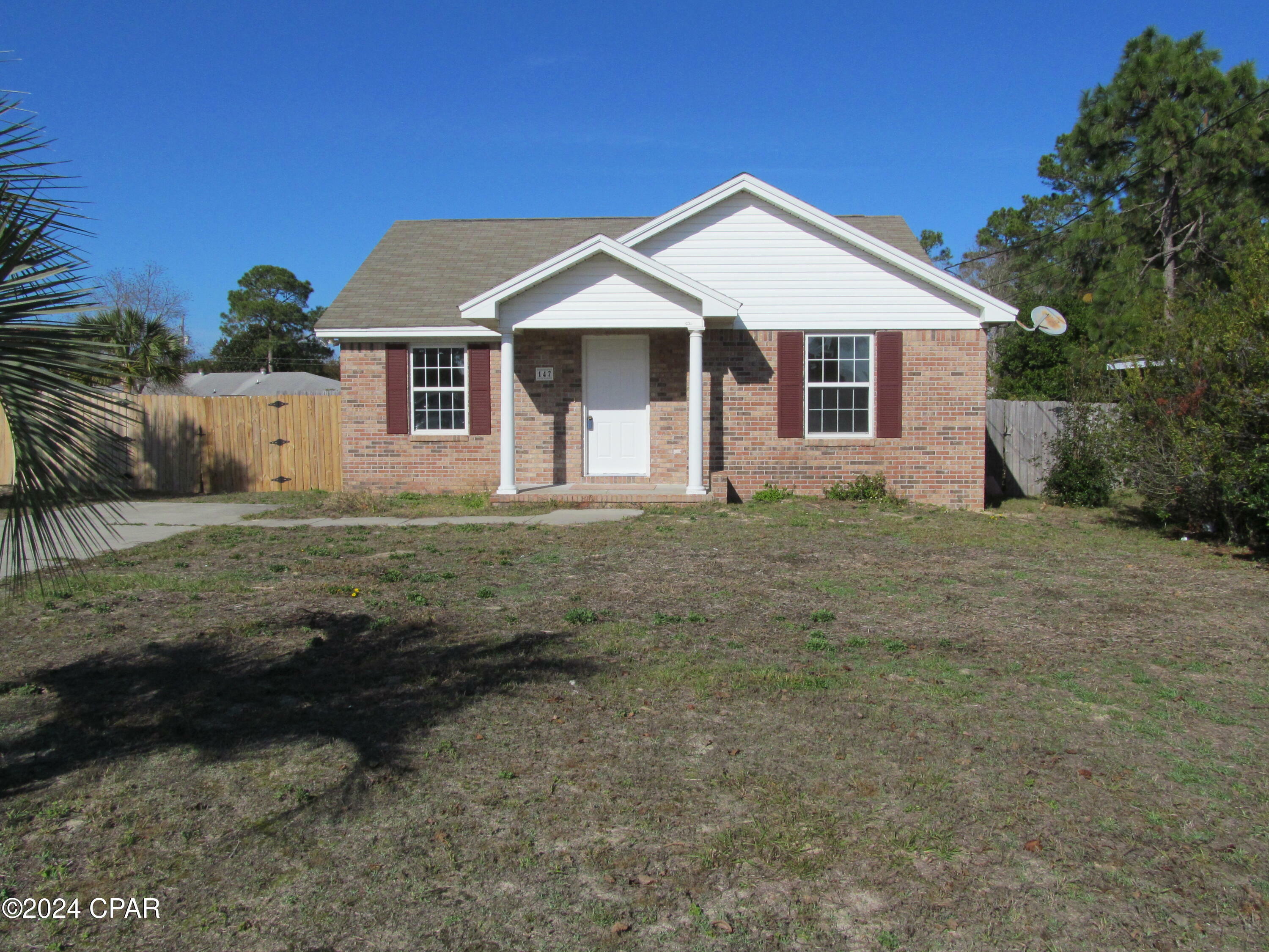 Property Photo: 147 Coral Drive FL 32413