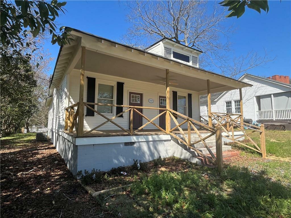 Property Photo:  31 N Broad Street N  GA 30014 