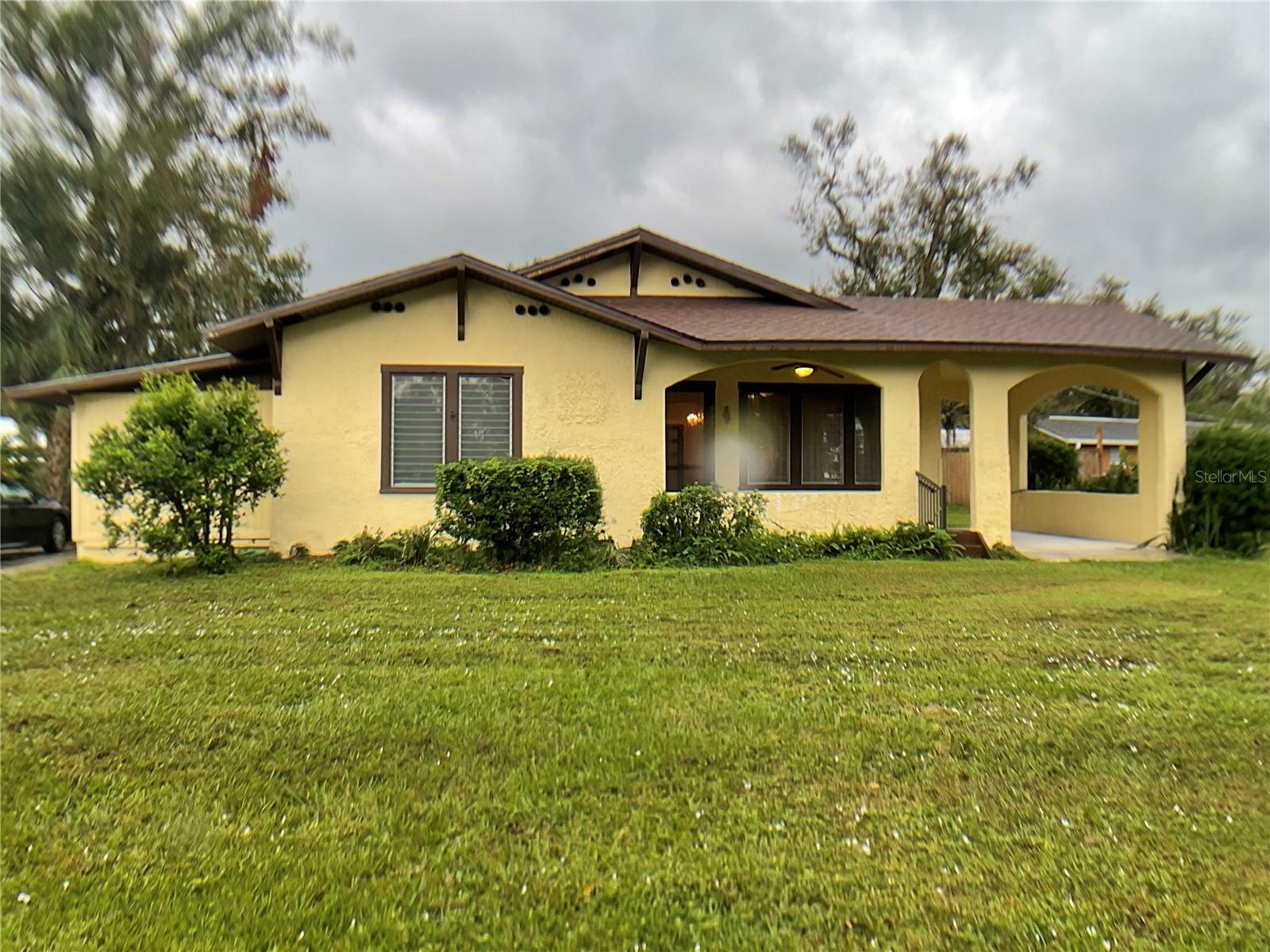 Property Photo:  903 Parkview Road  FL 34266 