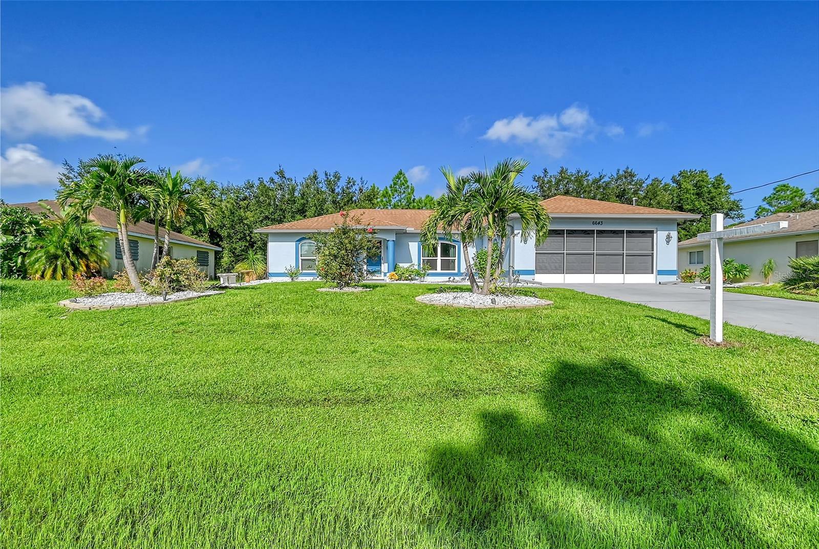 Property Photo: 6643 Lapidus Road FL 34291