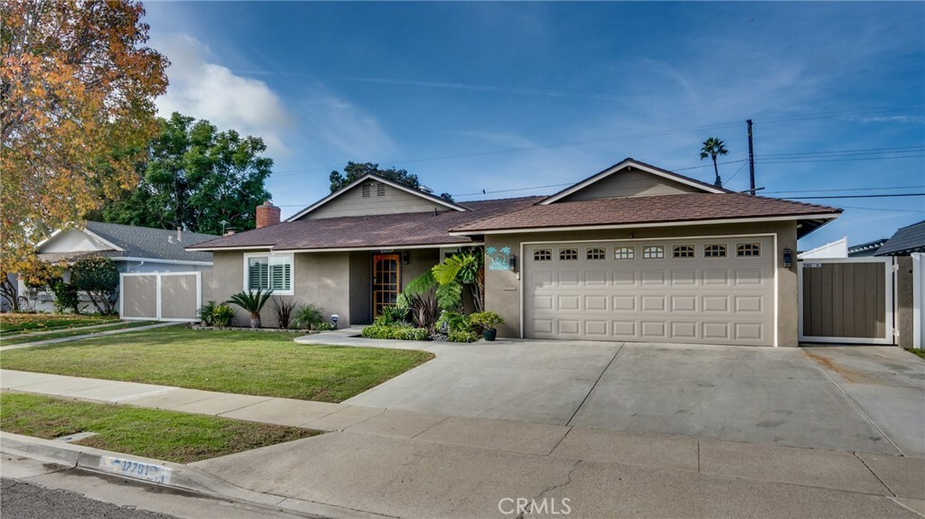 Property Photo:  17791 Oak Street  CA 92708 