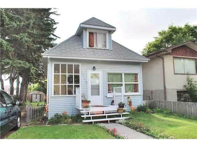 1614 3 Street NW  Calgary AB T2M 2X8 photo