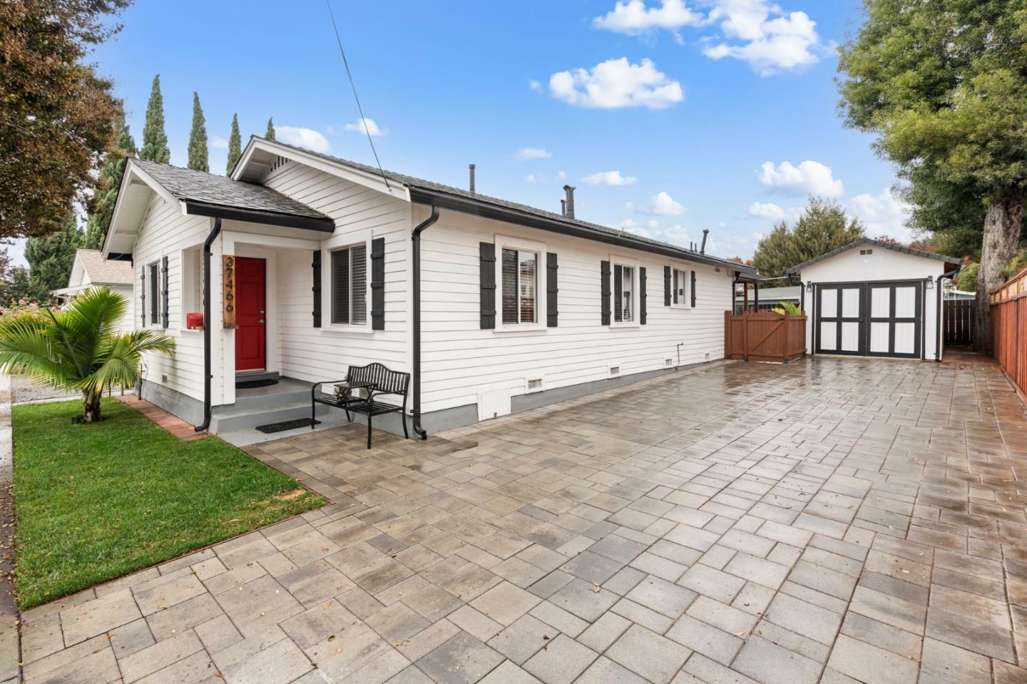 Property Photo:  37466 Church Avenue  CA 94536 