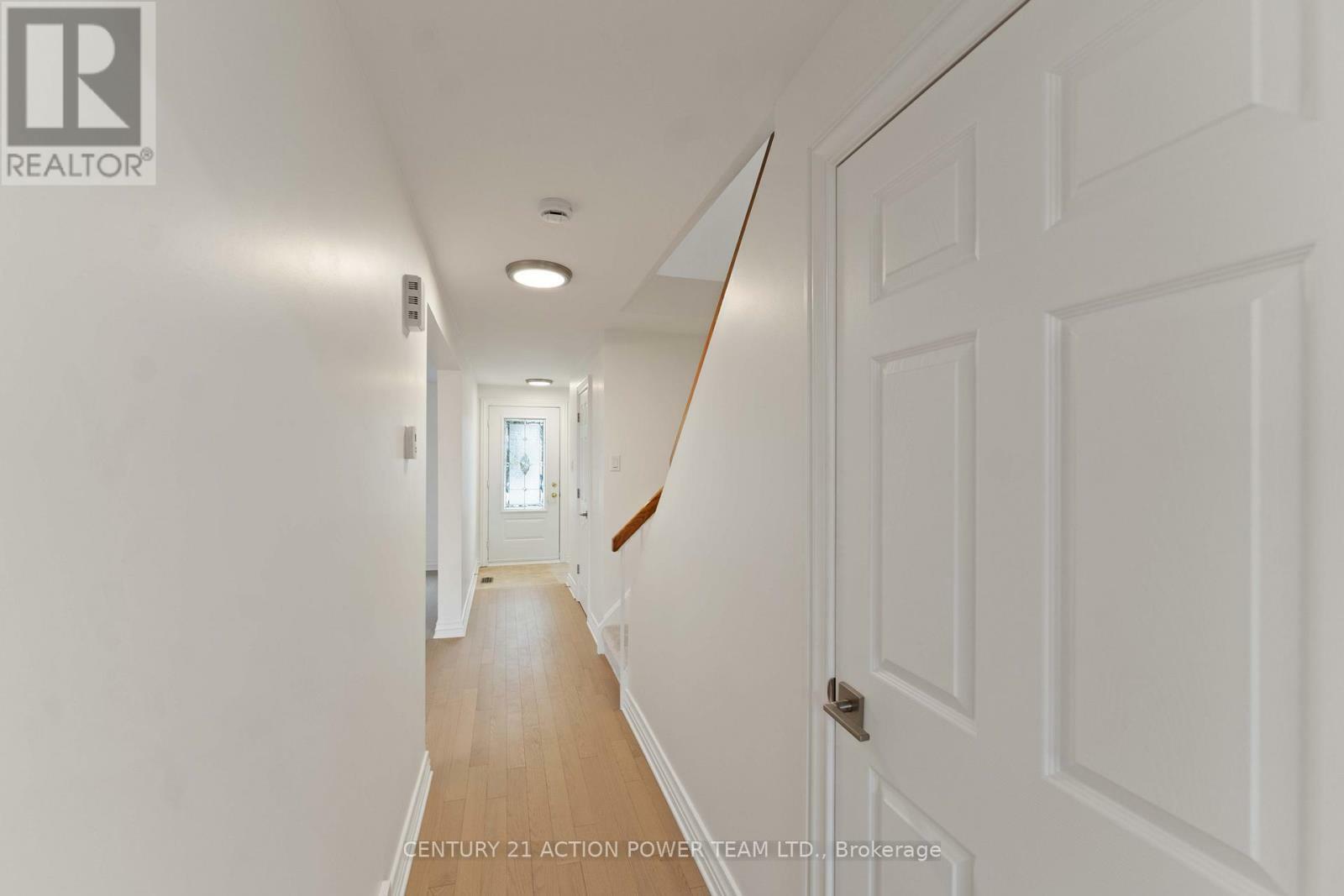 Property Photo:  427 Grassland Terrace  ON K1E 2S1 