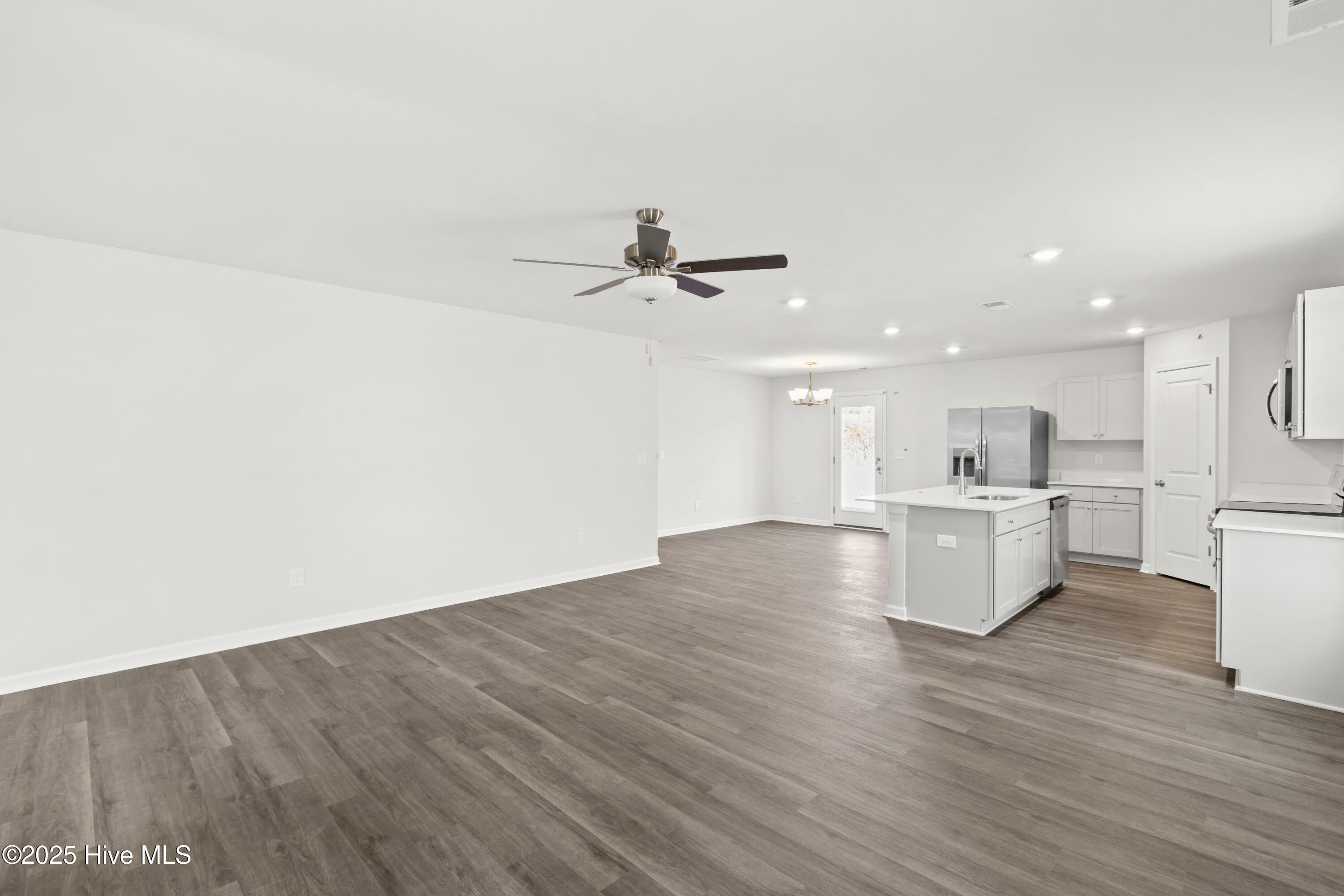 Property Photo: 185 N Squires Run Lane NC 28574