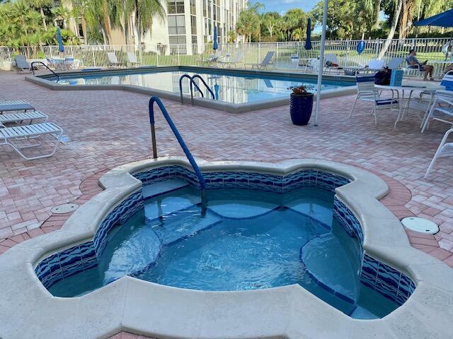 Property Photo:  6662 Boca Del Mar Drive Apt 111  FL 33433 