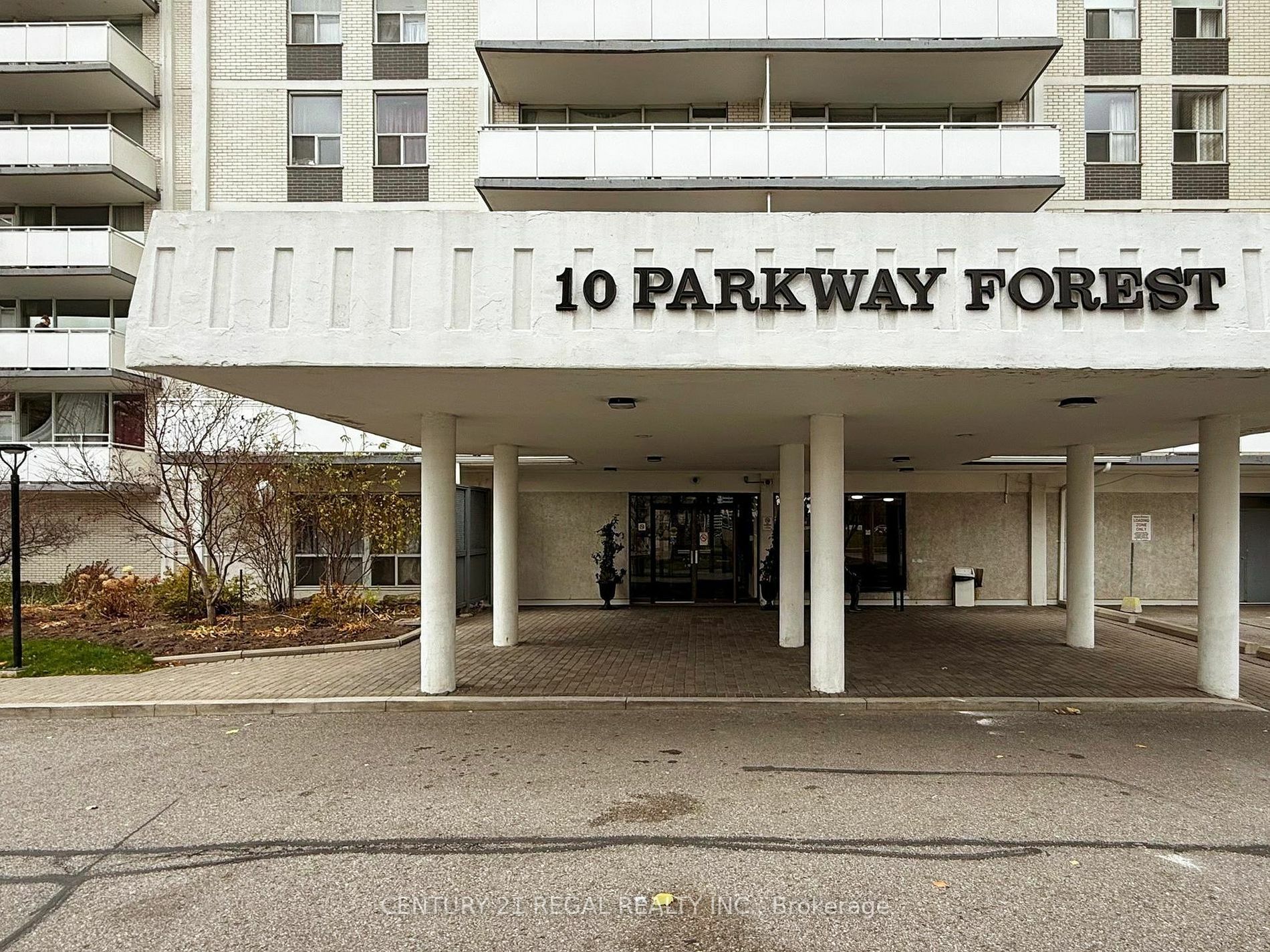 Photo de la propriété:  10 Parkway Forest Dr 505  ON M2J 1L3 