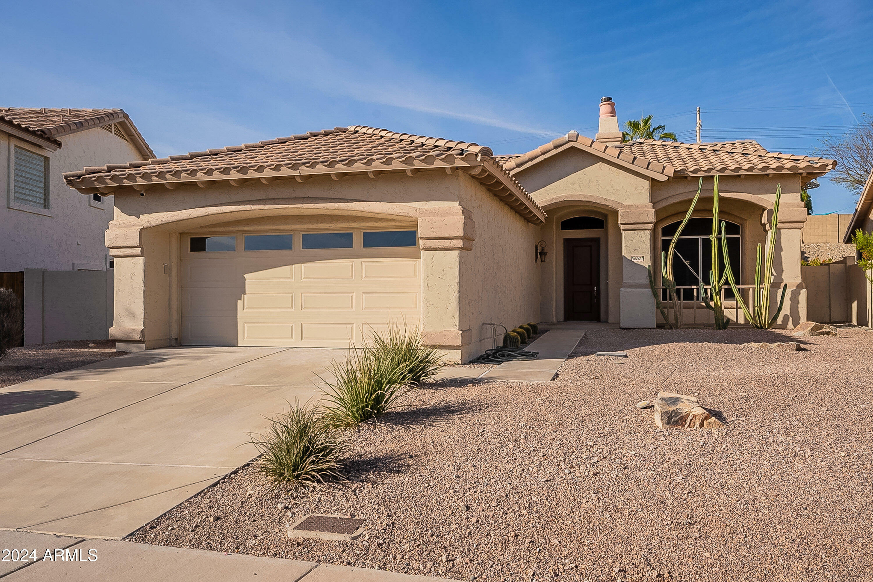 Property Photo:  16218 S 24th Place  AZ 85048 