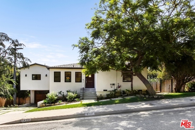 Property Photo:  1420 Ashland Ave  CA 90405 