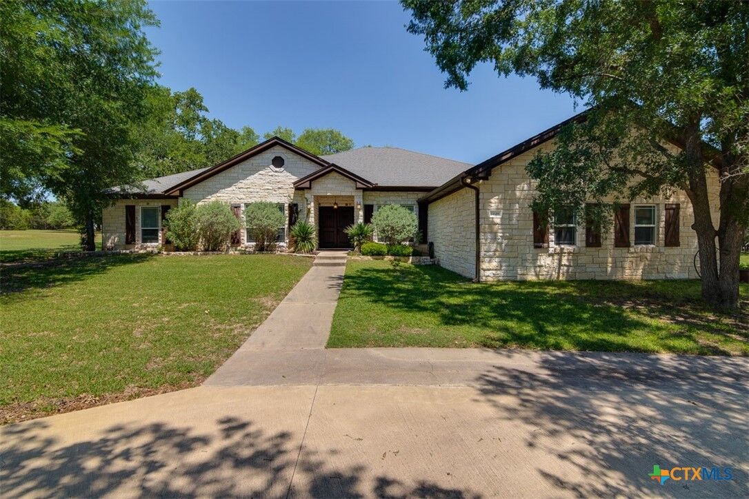 Property Photo:  1448 Hidden Springs Drive  TX 76571 