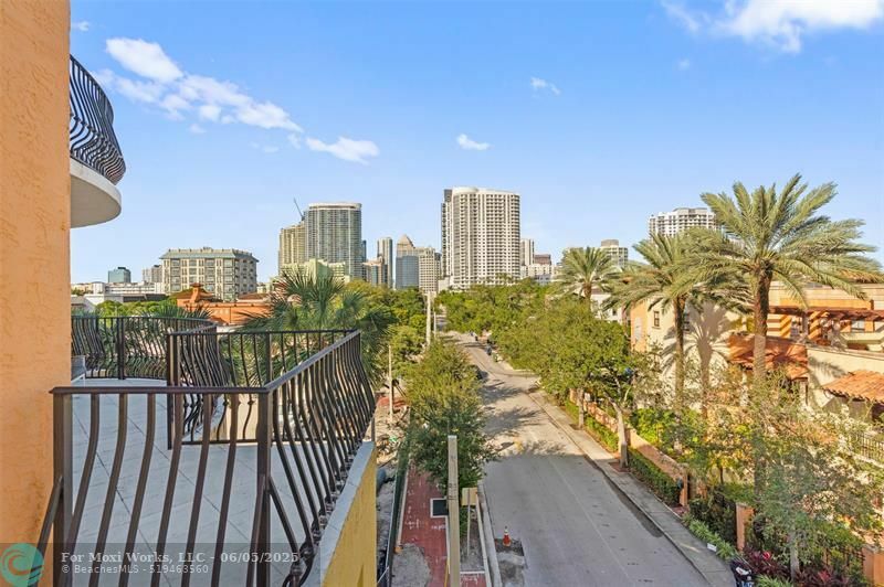 Property Photo:  1111 E Las Olas Blvd 413  FL 33301 
