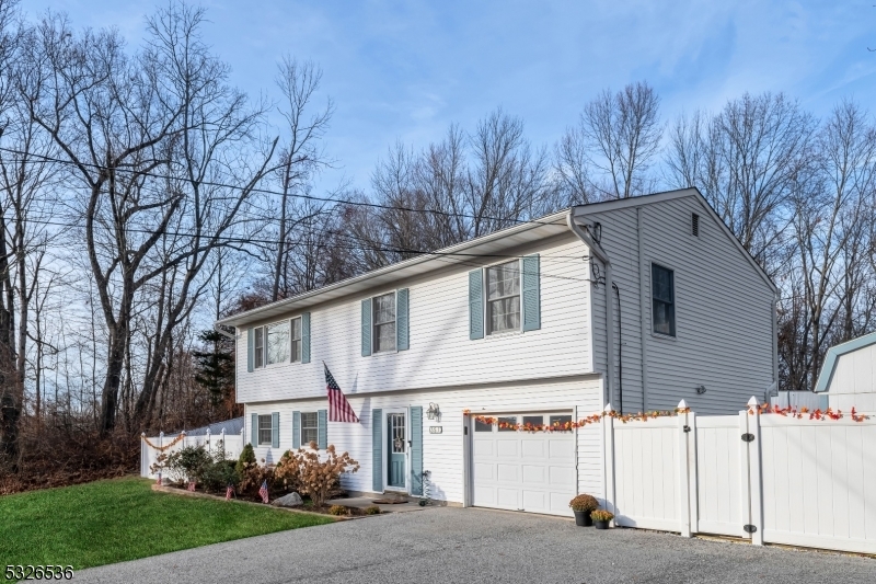 Property Photo:  357 Scott Rd  NJ 07416 