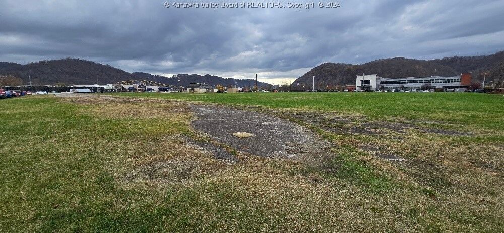 Property Photo:  57 Maccorkle Ave Avenue SE  WV 25304 