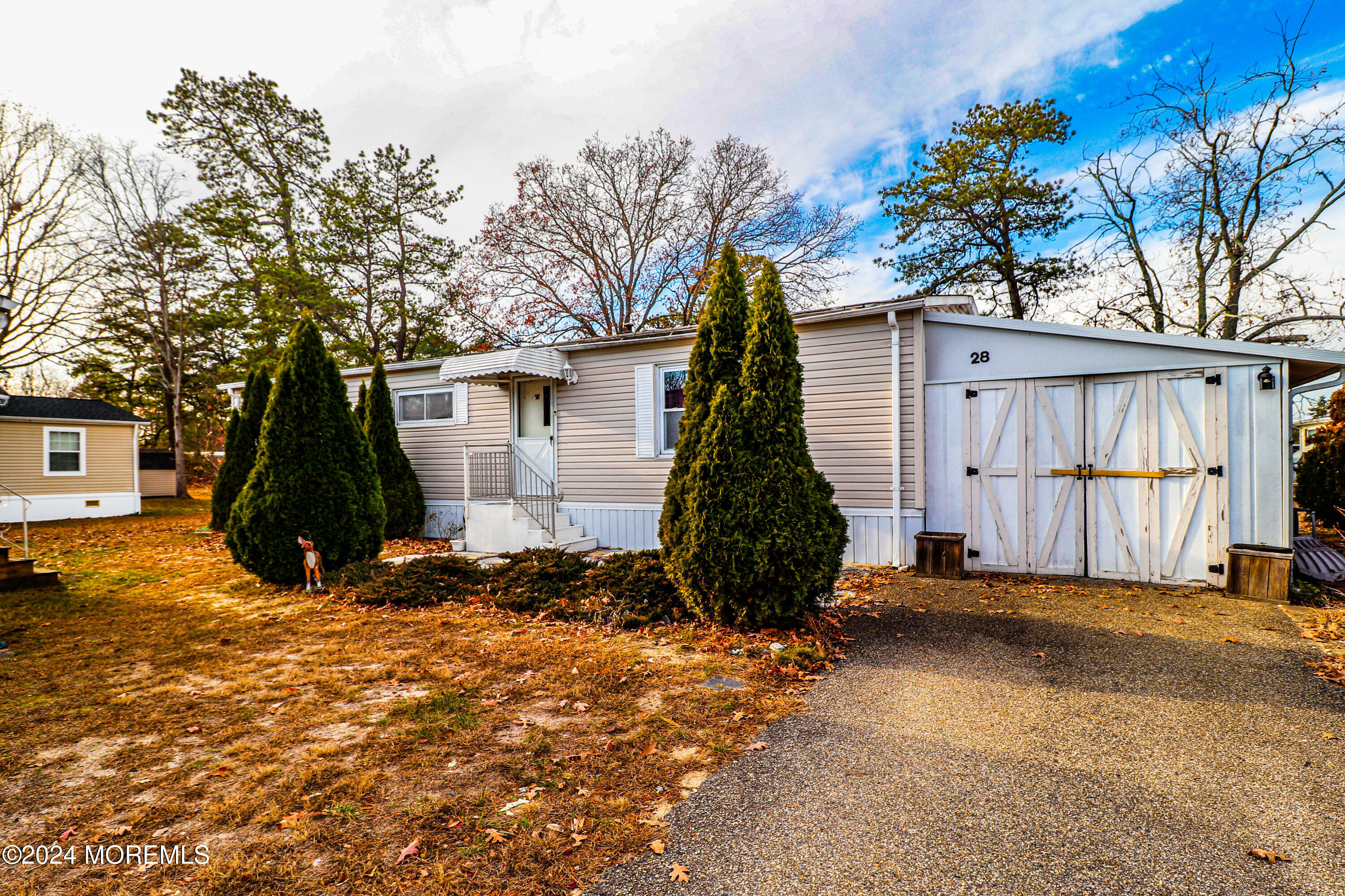 Property Photo:  28 Panda Lane  NJ 08759 