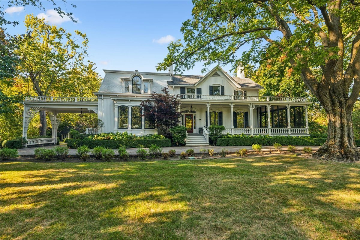 147 Central Avenue  Highland Park IL 60035 photo