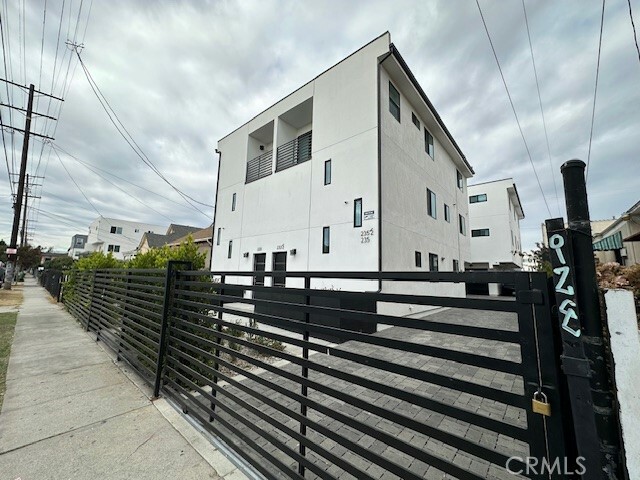 Property Photo:  235 E 29th Street  CA 90011 