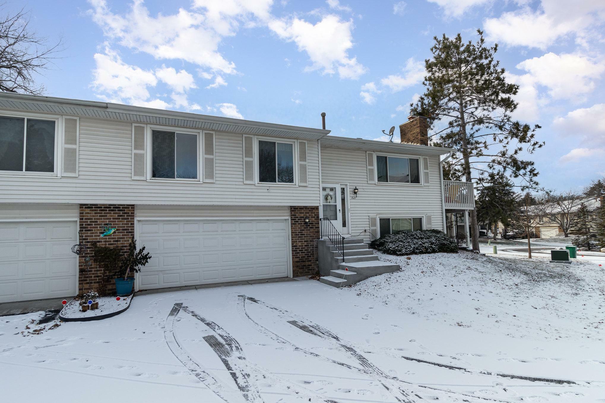 Property Photo:  1627 W 140th Street  MN 55337 