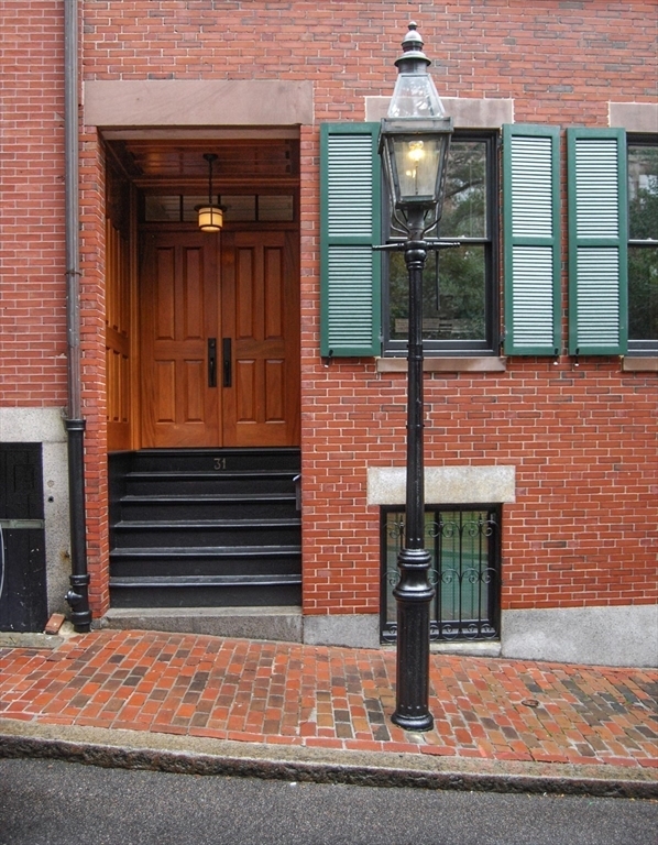 Property Photo: 31 South Russell St MA 02114