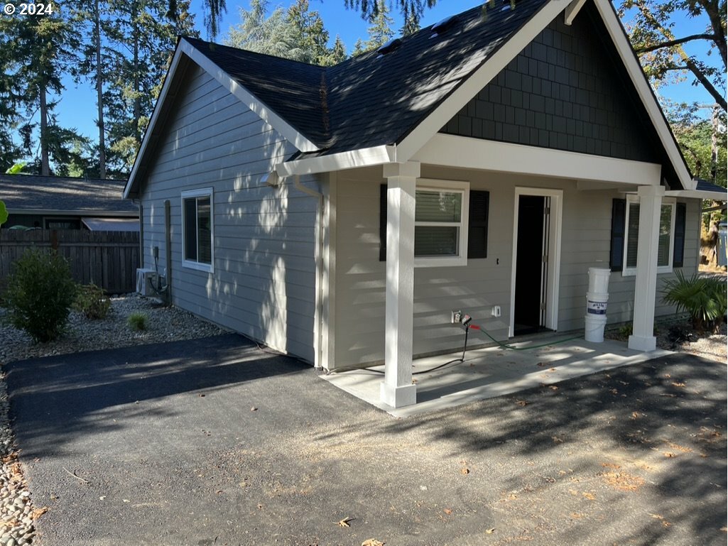 2310 SE Risley  Milwaukie OR 97267 photo