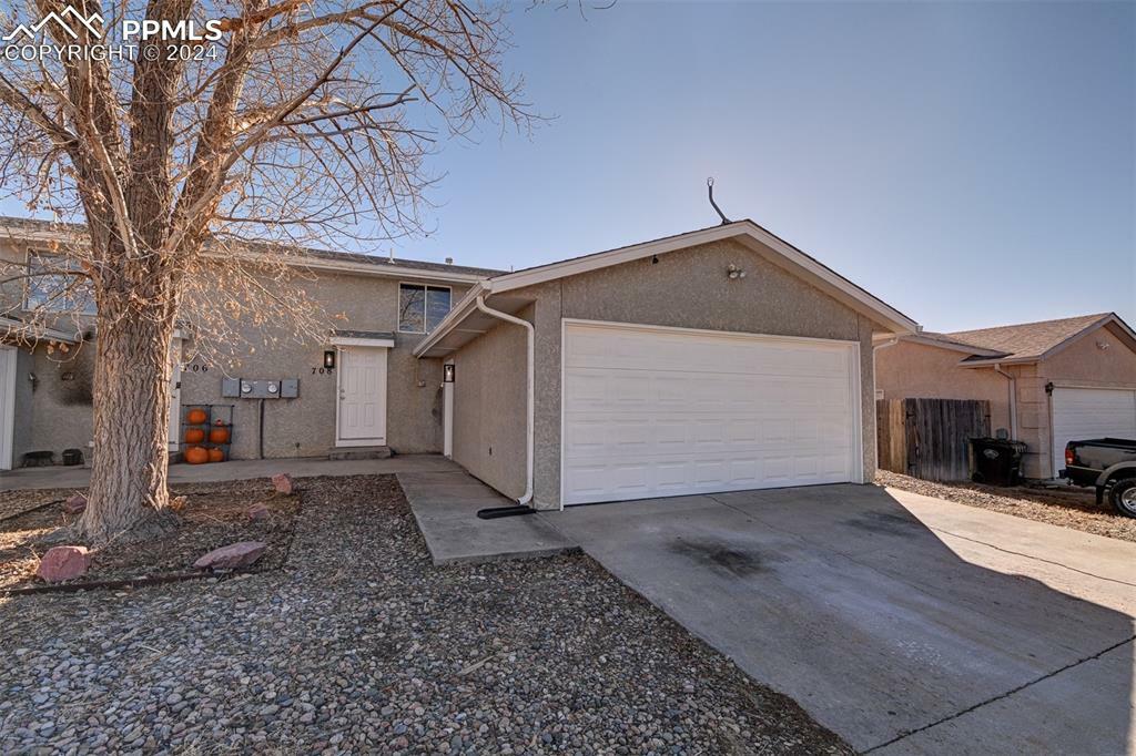 Property Photo:  706 S Bellflower Drive 708  CO 81007 