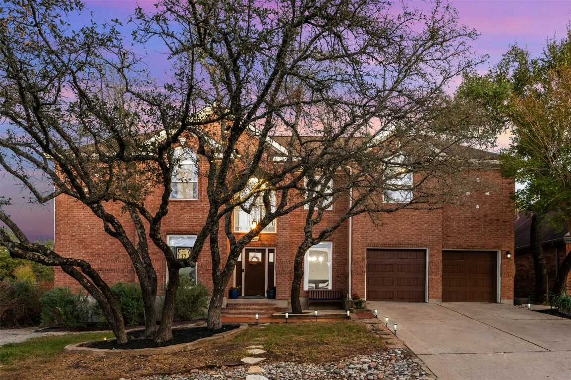 Property Photo: 8007 Canyon Parke Court TX 78726