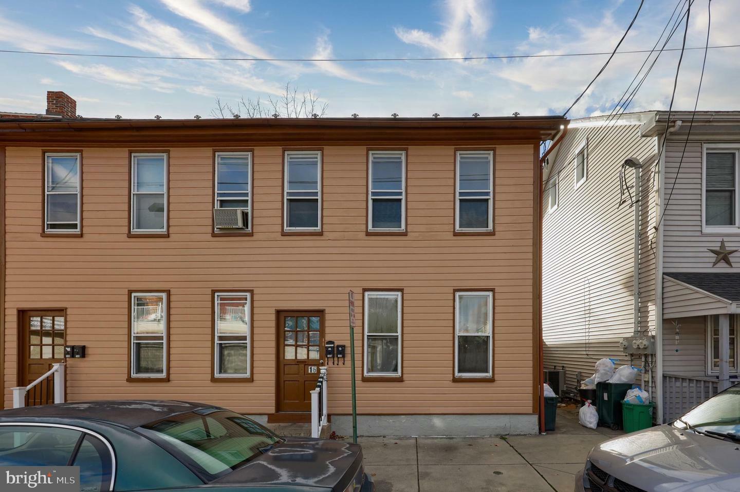 Property Photo:  16 N 5th Street  PA 17512 