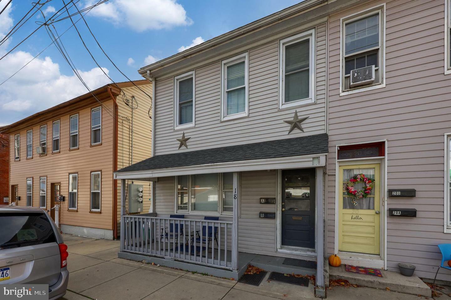 Property Photo:  18 N 5th Street  PA 17512 