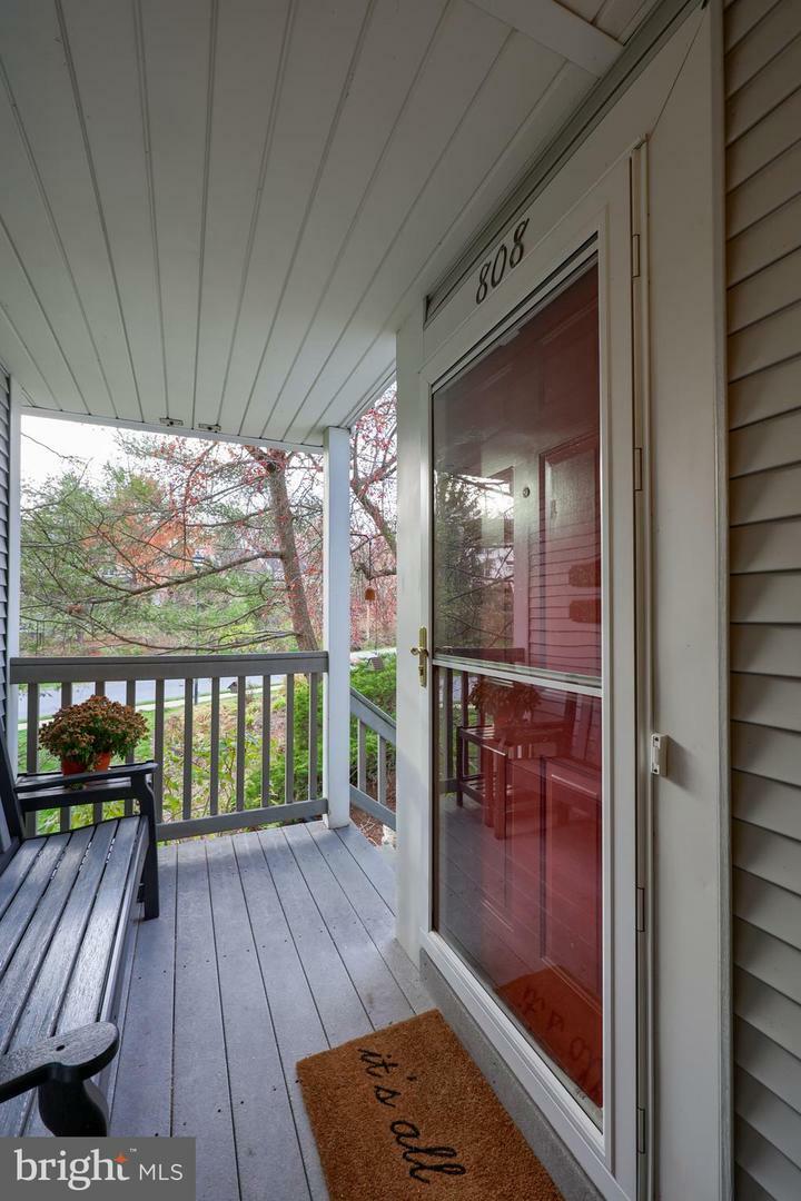 Property Photo:  808 Country Place Drive  PA 17601 