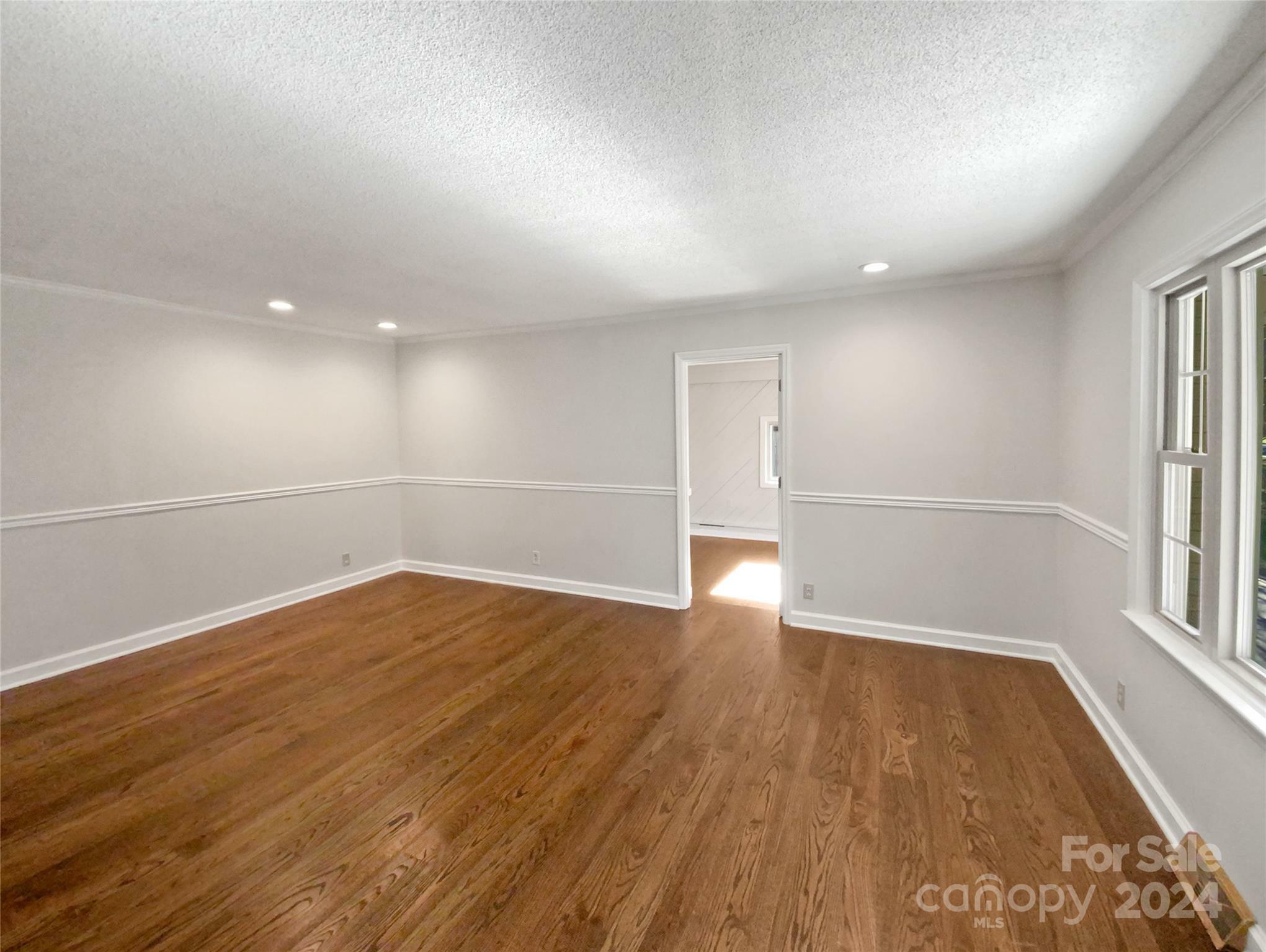 Property Photo: 104 Abingdon Circle NC 28078