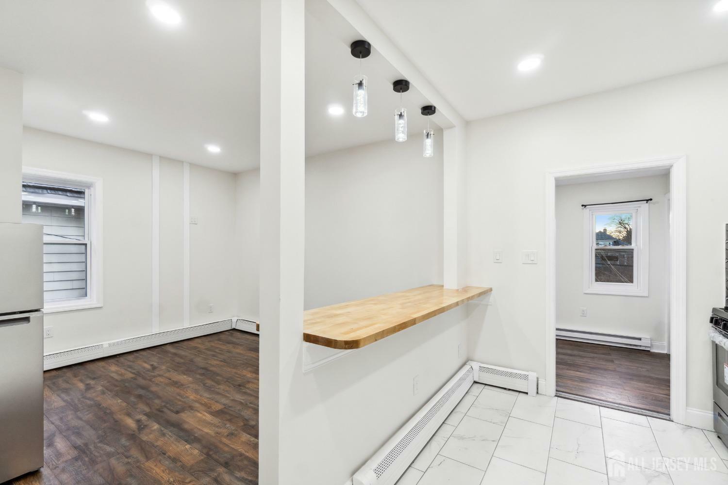 Property Photo:  29 S 2nd Avenue  NJ 08904 