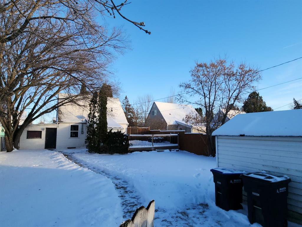 Property Photo:  1032 8th Street  MB R7A 3Y7 