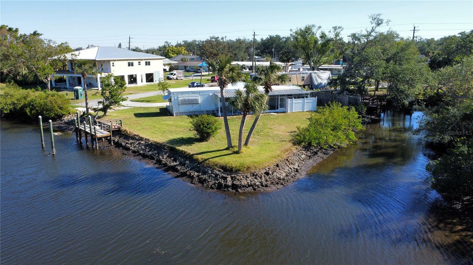 Property Photo:  1001 Tarpon Court  FL 34275 