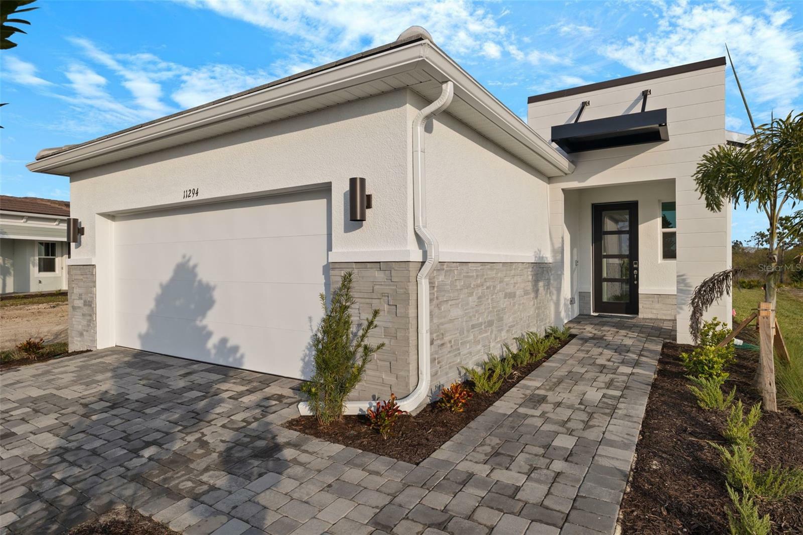 Property Photo: 11294 Boundless Terrace FL 34293