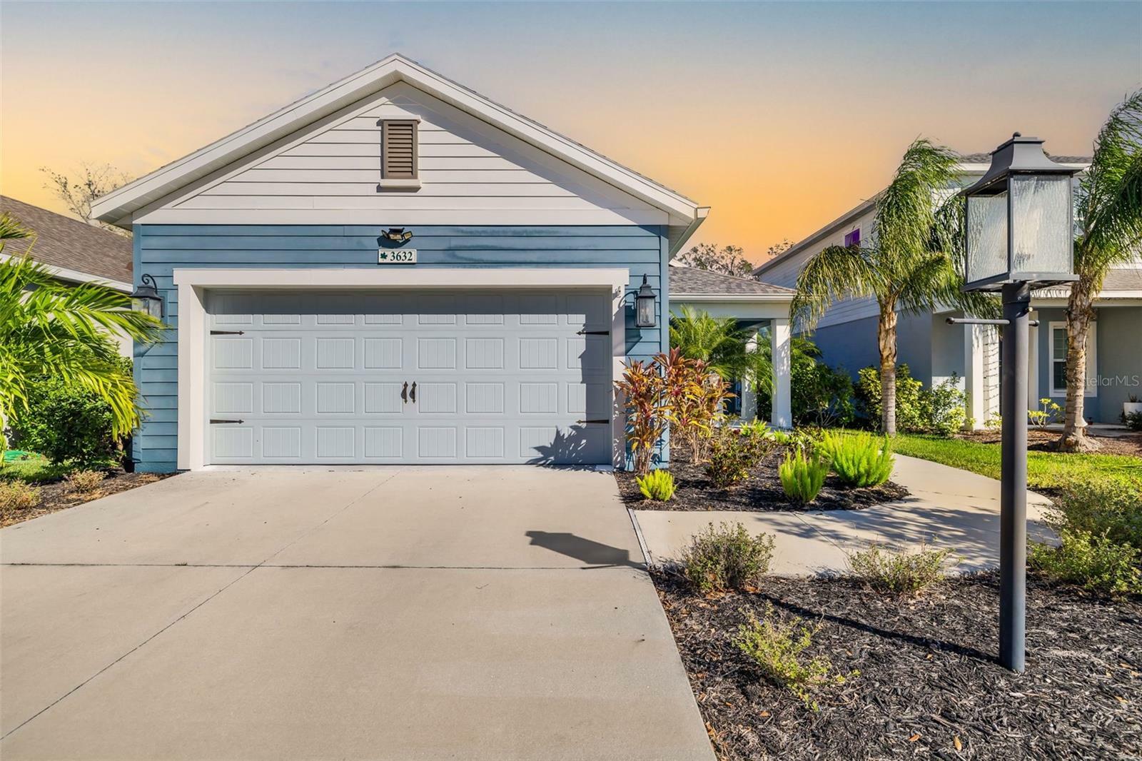 Property Photo: 3632 Shimmering Oaks Drive FL 34219