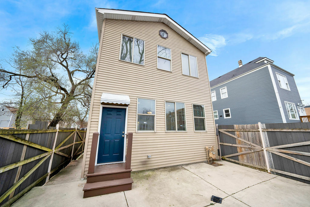 Property Photo:  5154 S Wolcott Avenue  IL 60609 