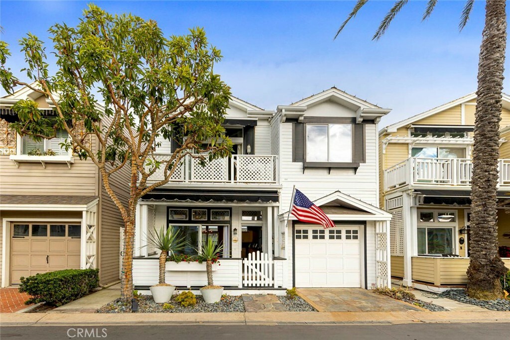 Property Photo:  39 Beach Drive  CA 92663 